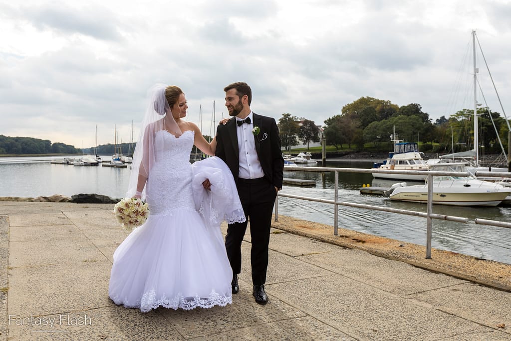 Bride and Groom walking the grounds - Glen Island Harbour Club Virtual Tour